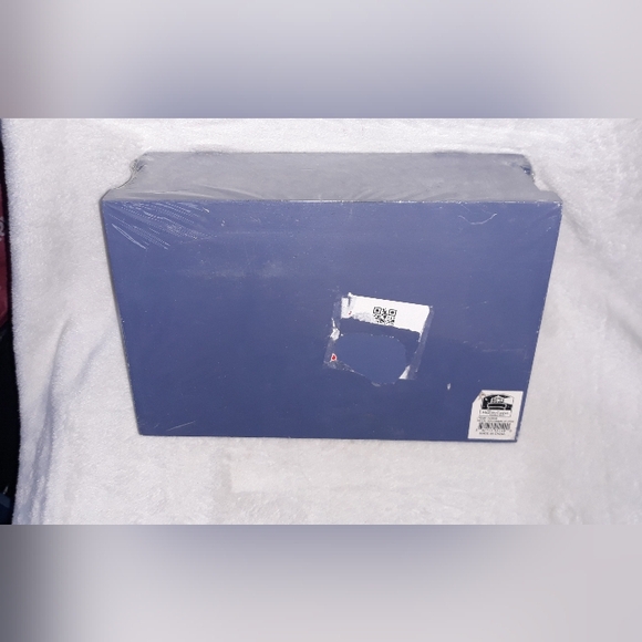 Vintage BUILD A SNOWMAN KIT IN WOOD BOX - Picture 9 of 10